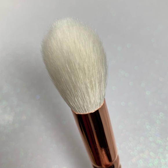 Zoeva 105 Brush - Picture 4 of 8
